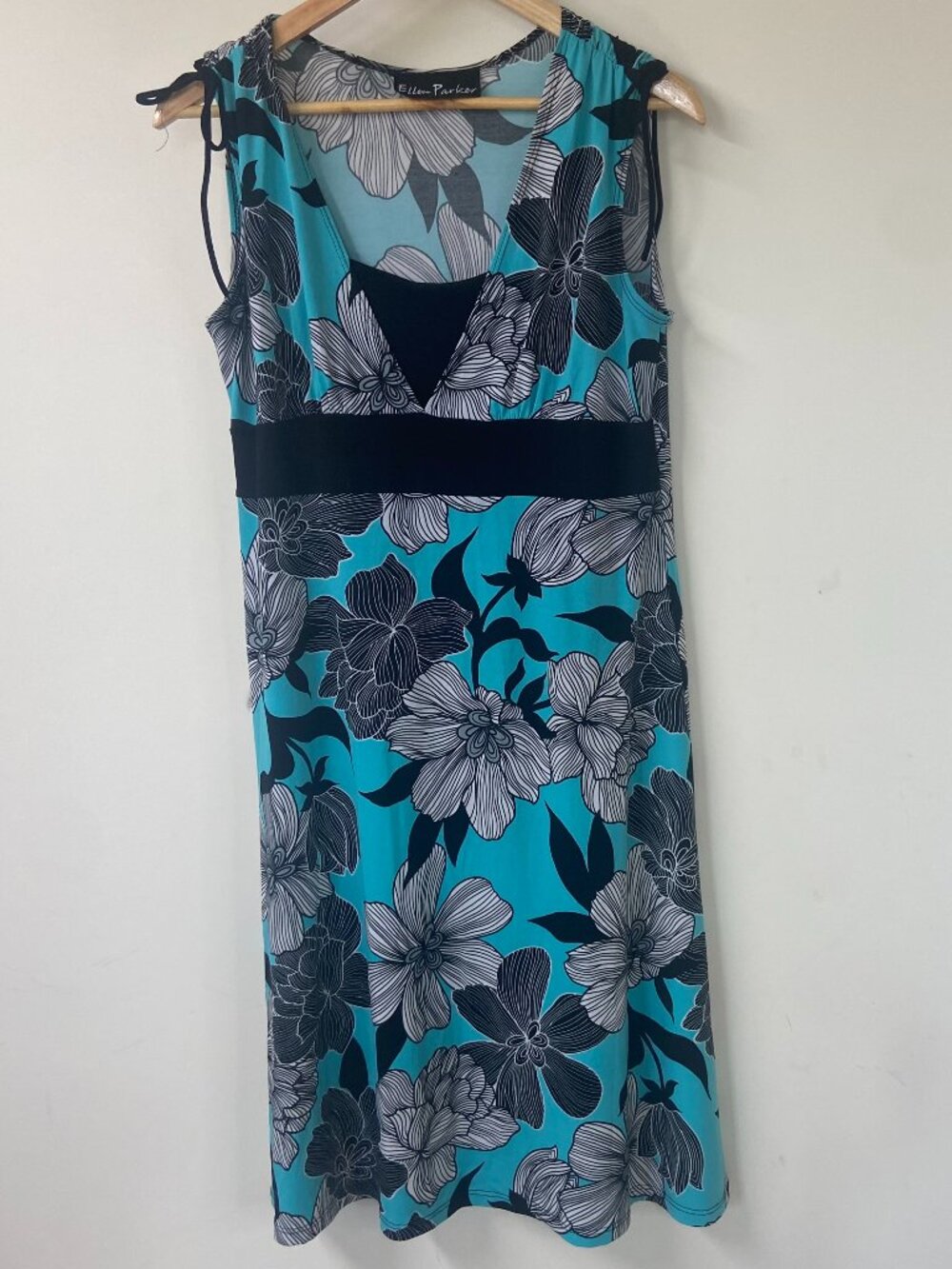 Ellen Parker Women's Sleeveless Dress  turquoise and Black White Floral Size M